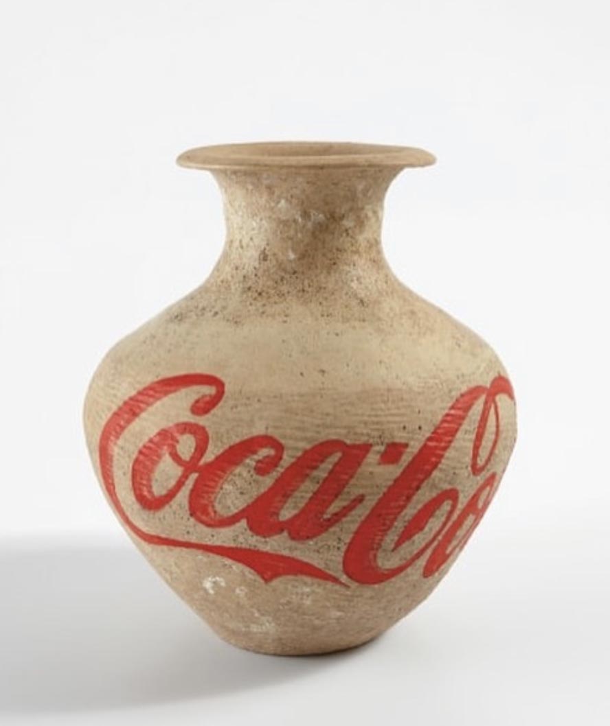 中国の現代アーティスト アイ・ウェイウェイのCocaColaの壺を紹介 